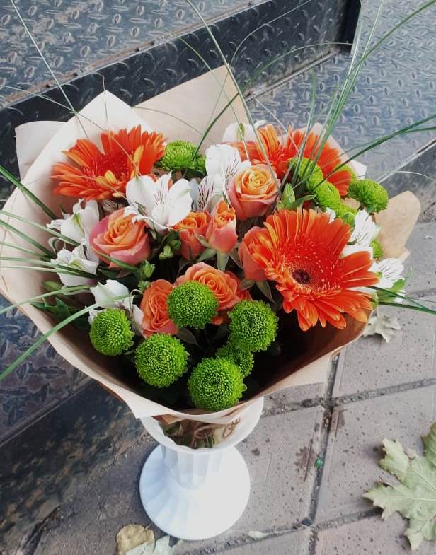 Букет цветов из: Герберы, Хризантемы, Альстромерии и Розы в Видном