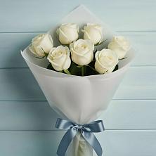 Букет 7 Белых роз Эдлесс Лав в Видном