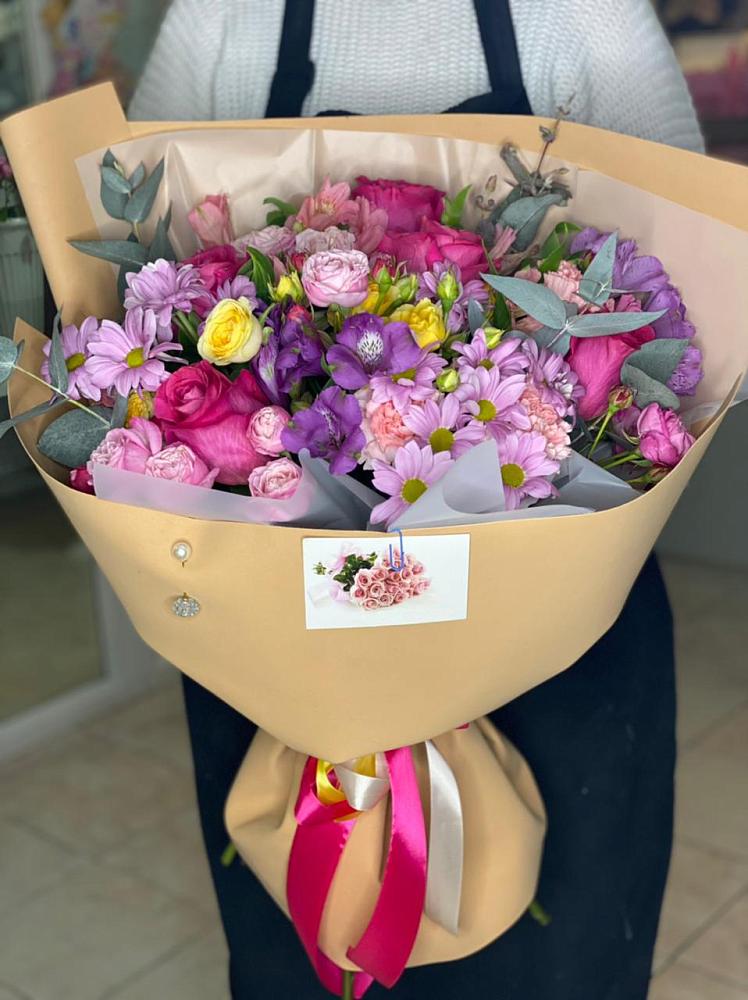 Букет цветов из: Хризантемы, Гвоздики и Альстромерии в Видном