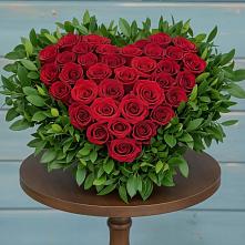 Цветочная композиция из Розы в виде сердца в Видном