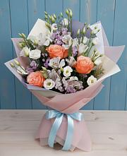 Букет цветов из:  Лизиантусы, Розы, Альстромерии и Гипсофила в Видном