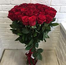Букет Красные розы Гран При в Видном