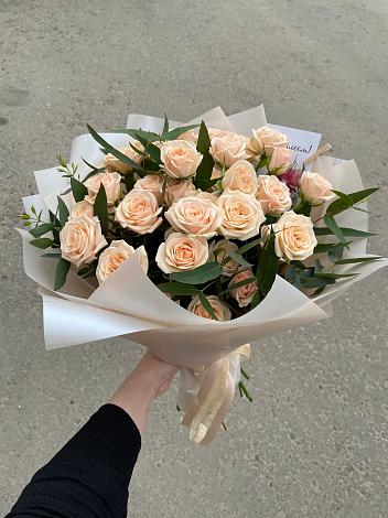 Букет Кремовые розы Латте в Видном