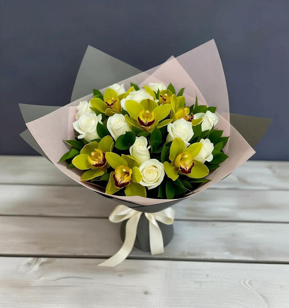 Букет цветов из: Орхидеи и Розы в Видном