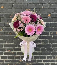 Букет цветов из:  Герберы и Хризантемы в Видном