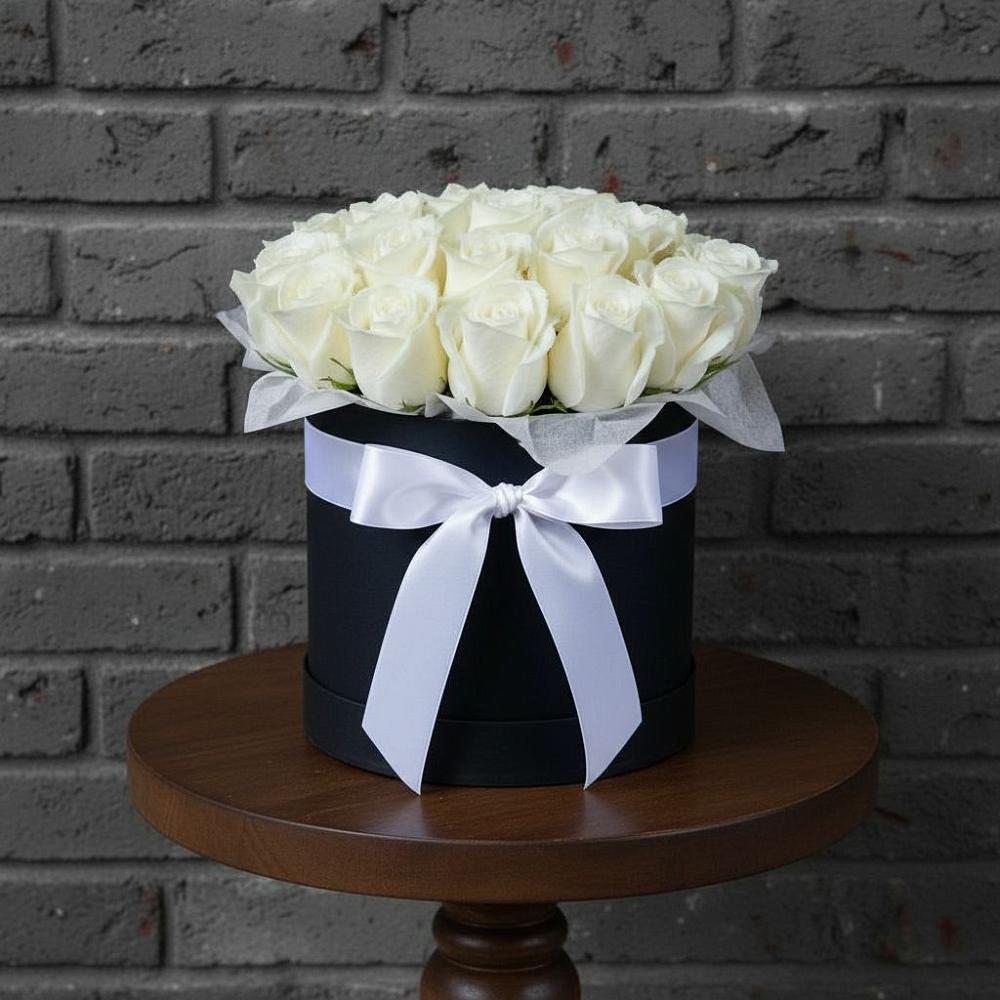 Цветочная композиция из Розы в шляпной коробке в Видном