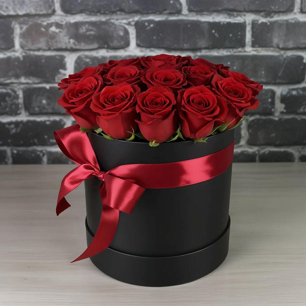 Цветочная композиция из Розы в шляпной коробке в Видном