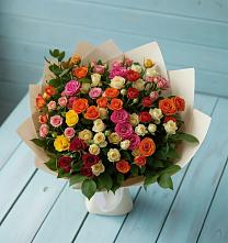 Букет Микс из разноцветных кустовых роз в Видном